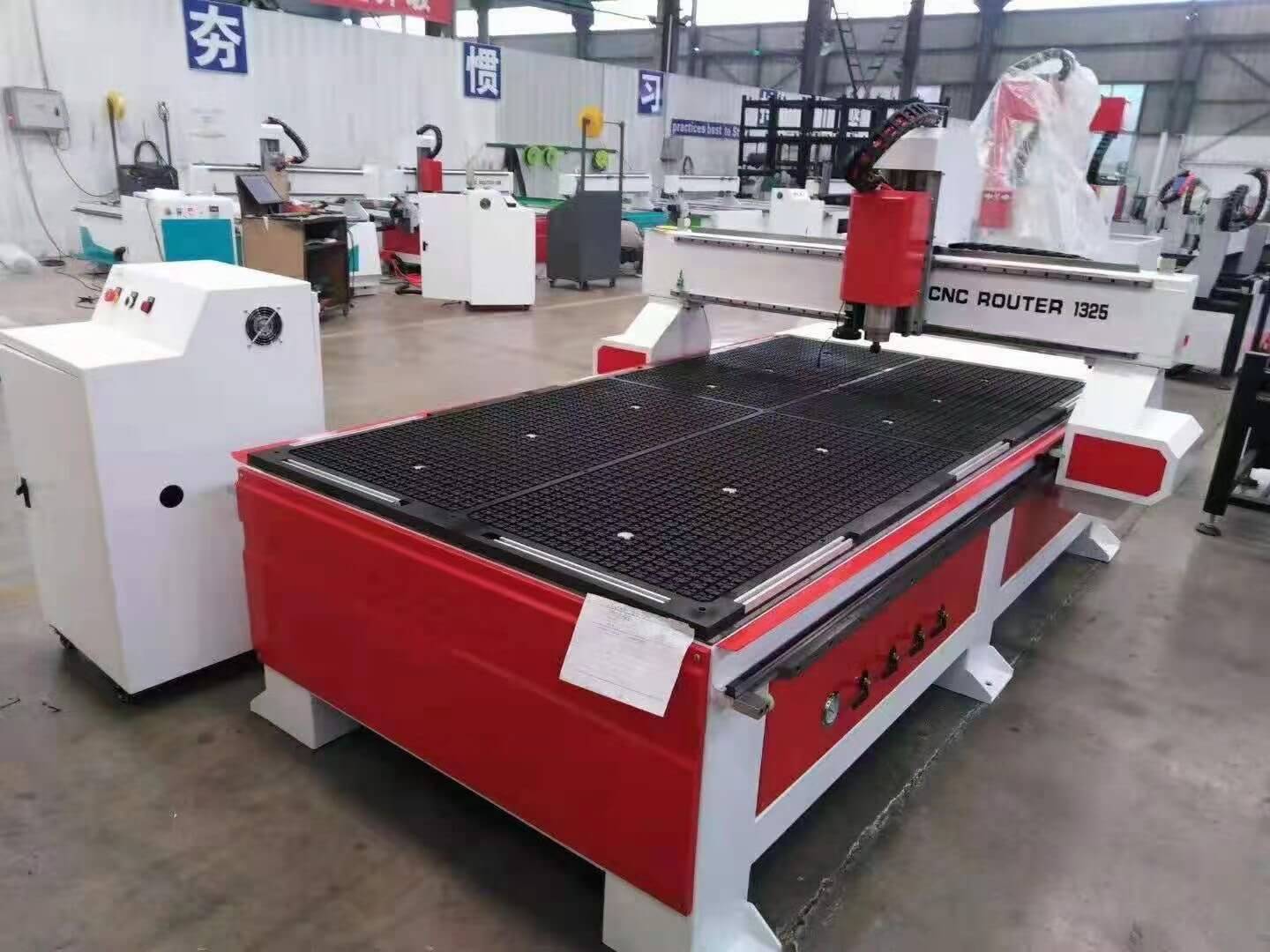 4x8 ft Equipped with Professional Vacuum Table 1325 CNC Machine for Woodworking Carving and Engraving