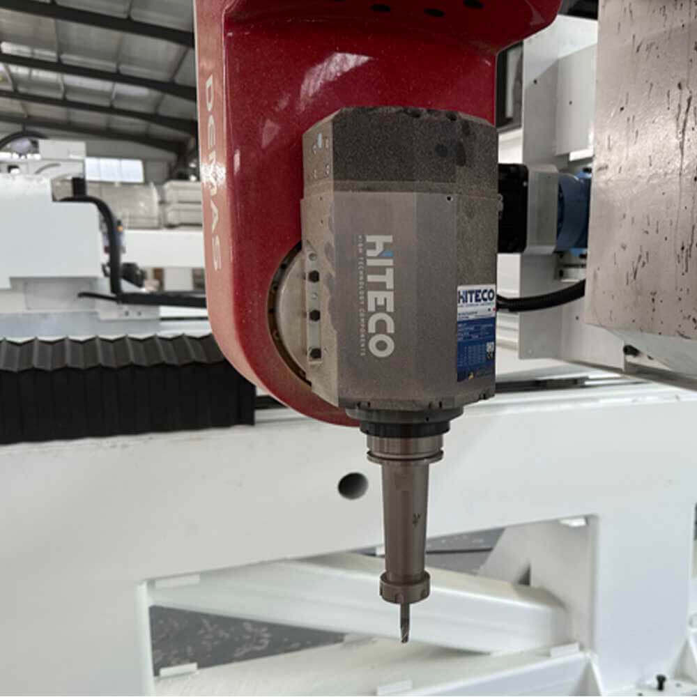5 AXIS CNC ROUTER MACHINE CENTER